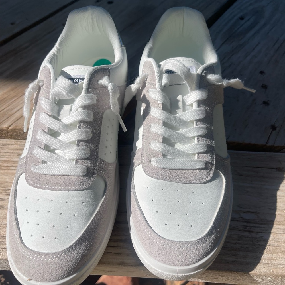 Vintage Havana White and Gray Sneakers